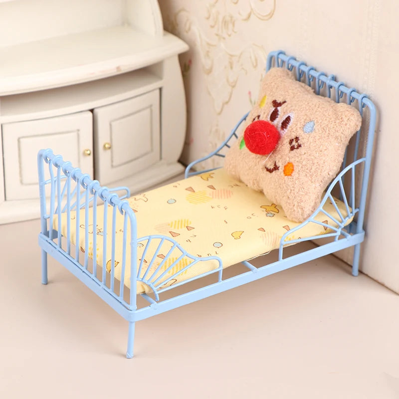 1/12 Dollhouse Metal/Wooden Mini Single/Double Bed Bedroom Furniture Toy Living Room Furniture Model Handmade Toy