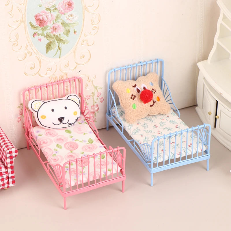 1/12 Dollhouse Metal/Wooden Mini Single/Double Bed Bedroom Furniture Toy Living Room Furniture Model Handmade Toy