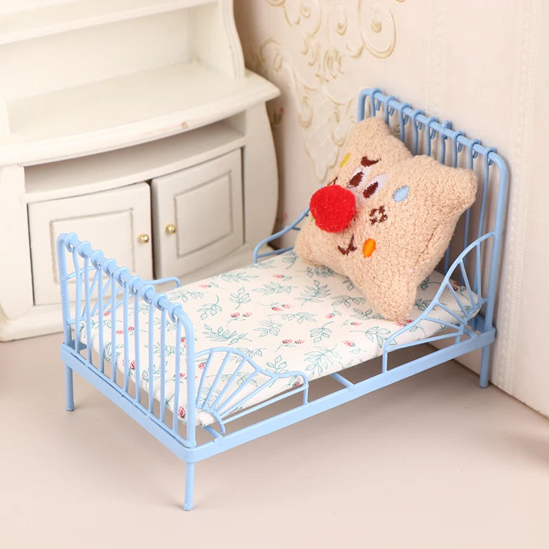 1/12 Dollhouse Metal/Wooden Mini Single/Double Bed Bedroom Furniture Toy Living Room Furniture Model Handmade Toy